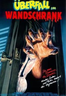 Überfall im Wandschrank
