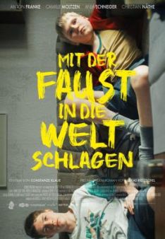 Mit der Faust in die Welt schlagen